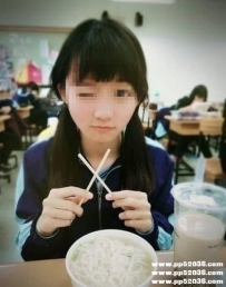 義守大學：水靈155/C/18歲小隻馬幼齒妹 #粉嫩水鮑等你先嘗喔~