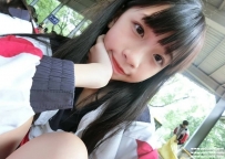 台北大學新鮮人"小喵" 157cm C奶 45kg 19歲 濕漉漉的無毛嫩穴