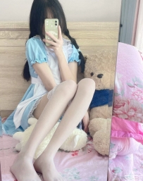 台北蘿莉茶：彩蝶 155cm C奶 19歲 粉嫩一線鮑魚 不抽煙 無刺青