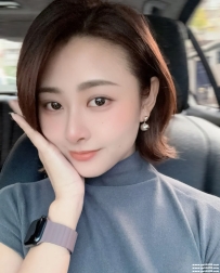 台北氣質正妹：雯雯163 C 47 28歲 氣質漂亮 主動敢玩 配合度超高 床上很浪騷到極點