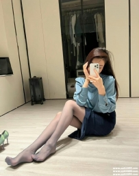台北氣質OL：依晨 164 C 25歲 性感小女人味道十足 回點率最強