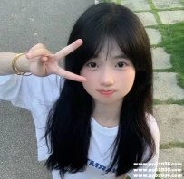 高雄蘿莉送茶：依依155.B.43.19歲 小隻馬 氣質好 配合高 顏值還不錯 肌膚白裡透紅