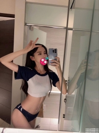 #大二女神：妙詩 163 D 46kg 20歲 清純啦啦隊正妹 性感小蠻腰+修長美腿 皮膚白裏透紅