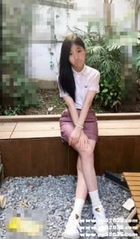 台中私房菜：小資 159cm C奶 20歲 在校學生妹 性欲很強 身材瘦