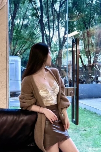 台北氣質尤物：雲朵 168 D 48kg 27歲 氣質漂亮 溫柔~親切~體貼~主動又風騷,有女友fu