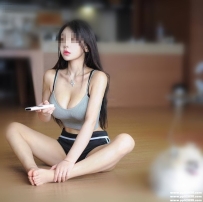 台北大奶正妹：C indy 159cm E 47kg 23歲 嬌小主動 口技真的超好不浮誇 服務熱情主動