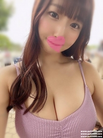 台北大奶妹：靈兒 158cm.45kg.F杯.23歲 甜美可愛 身材嬌小 超讚