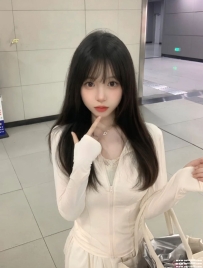台北學院少女：希恩 163.46.C.21歲 初體驗 無毛嫩鮑 苗條 無毛嫩鮑細緻無比