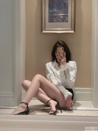 櫃檯美女OL：靖瑤167.D.48.26歲 1雙美腿更是讓人神魂顛倒 身材超讚