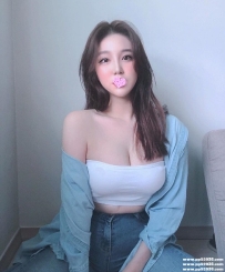 台北爆乳極品秘書：琪琪 163 E 46 24歲 #柔情女秘書 漂亮的臉蛋 喜歡穿絲襪和高跟鞋