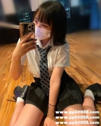 台中蘿莉茶：兔兔 158cm B奶 19歲 清純可愛 床上超級大膽敢玩