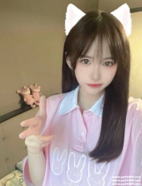 台北清純學生妹：小可愛 155 45 C奶 19歲 腿長腿細 膚白 主動