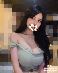 台中巨乳正妹：小西 163cm G奶 28歲 氣質大奶正妹 #人間尤物