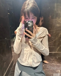 台北第一次學生：貝貝 158 C 42kg 18歲 外表清純氣質小女友 玩的開 外貌讚 嘗鮮價18k