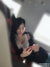 台中白虎：若瑄 163 D 46 25歲 白虎高鐵乘務員 高鐵氣質型 健談熱情有禮貌 身材很好