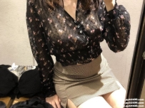 新竹淫蕩輕熟女：貝爾 163.46.C.30歲 熱情如火 服務很體貼  約過的客人都說床上很騷淫