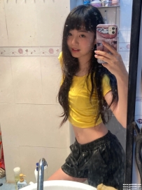 在學嫩妹：CC 158.C.45.19歲 第一次下海｜需要人疼 超幼齒學妹臉，第一次接客