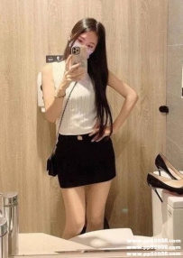 高雄美腿外送茶：可拉 165 C 46 26歲 銷售小姐外表亮眼 性感美腿 外表亮眼迷人 漂亮