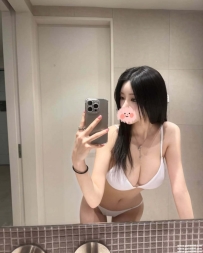 志玲外送茶：七七165.F.48.25歲 一手恰好可掌握のF奶甜美大眼妹 互動很有女友感 可親