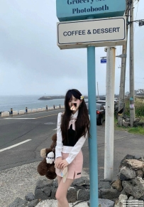 清純學生妹：妮可162/44/C/19歲 在韓國留學的清純甜美學生 可愛的鄰家女生