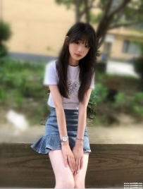 台北嬌小學生：小優 159 44 B+ 19歲 嬌小學生妹 清純可愛 美腿