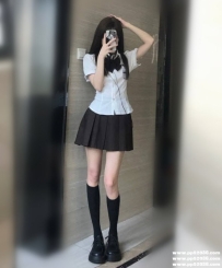 台北美腿學生：六六 160cm C奶 19歲 元氣少女喜歡穿小短裙 迷你裙 乖巧可愛 健談 很讚