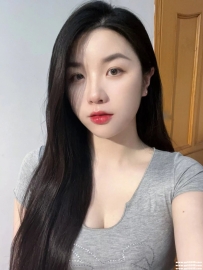 高雄叫小姐：雪晴 162 47kg E 24歲 可配合乳交 漂亮 服務控 與奶控的 一定要嘗試