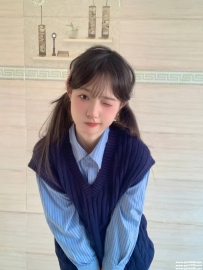 幼齒高中生：蛋蛋158.45.C.19歲 鮮嫩可口身體送給妳 家裡有事所以出來打短工