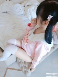 台北幼齒蘿莉：冰兒 150 A 39 18歲 可愛小隻馬 粉嫩小穴 #處女妹妹第一次下海