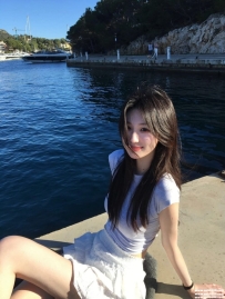 清純學生妹：蜜琪162.C.46.19歲 鄰家女孩 笑容甜美 純真無邪