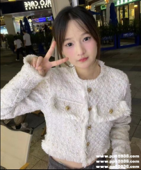 台中嬌小學生茶：小仙女 155-C-44-20歲 悶騷學生妹Baby 隱藏版學生妹快閃短兼