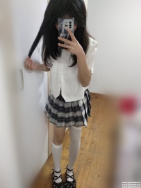 嬌小貧乳蘿莉茶：菲菲154.B.43.20歲 小騷騷初次下海 想被幹 身材小隻 臉蛋可愛