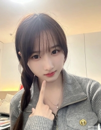 臺中可愛茶：悅淇157 C 47kg 24歲 水靈靈大眼睛 純真可愛 笑起來甜到心裡 一笑傾心