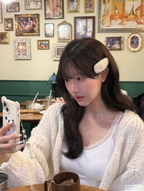 新竹外送茶：小雨160.D.46.21歲 甜美可愛的女孩 充滿活力 擁有纖細小蠻腰