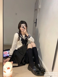 學生援交妹：妍妍160.C.45.20歲 清純鄰家小女孩 性格溫柔腼腆長相甜美