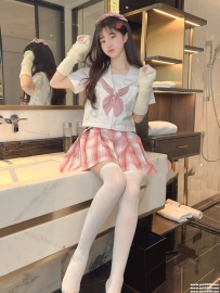 #台北幼齒嫩妹：雪兒 158cm C奶 18歲 #第一次下海 很嫩 很粉 很緊
