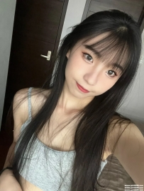 學生援交妹：諾醬158.C.42.19歲 化身榨精小天使來送幸福惹 清純健談 嬌小可愛